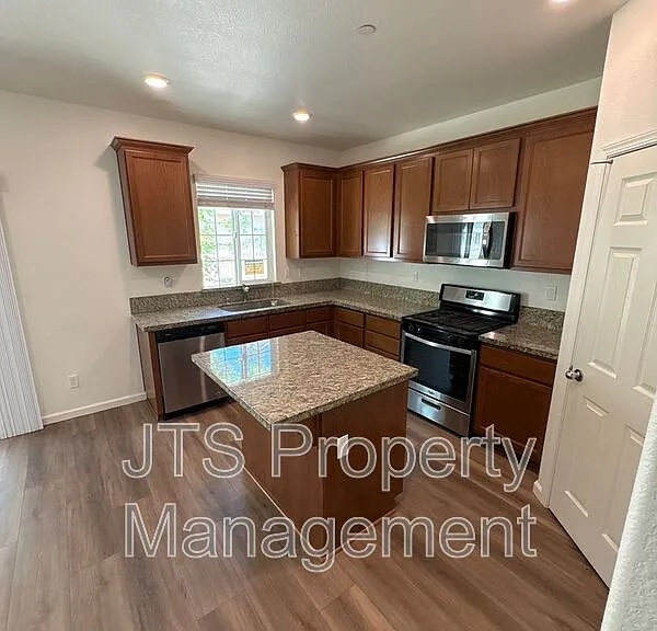 451 Ashwick Loop — Photo 5