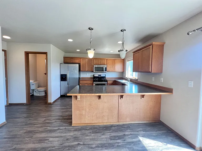 210 W Hailey Ct — Photo 6