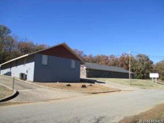 2nd image of 600 N 6th St