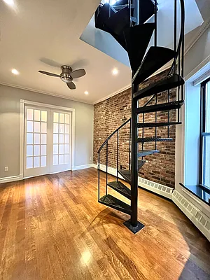 Rented by Compass | media 9