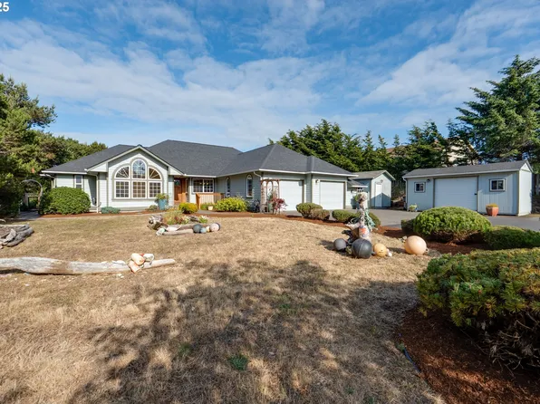 89523 Manion Dr, Warrenton, OR 97146