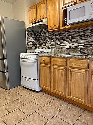 3rd image of 2309 Pacific St #2