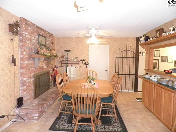 3rd image of 5835 N Cactus Dr