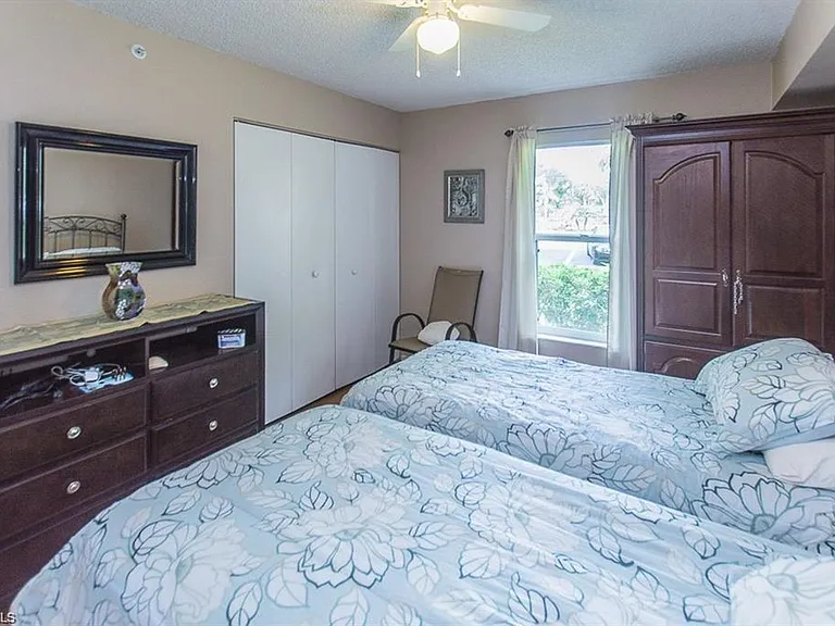 8215 Ibis Club Dr #102 — Photo 12