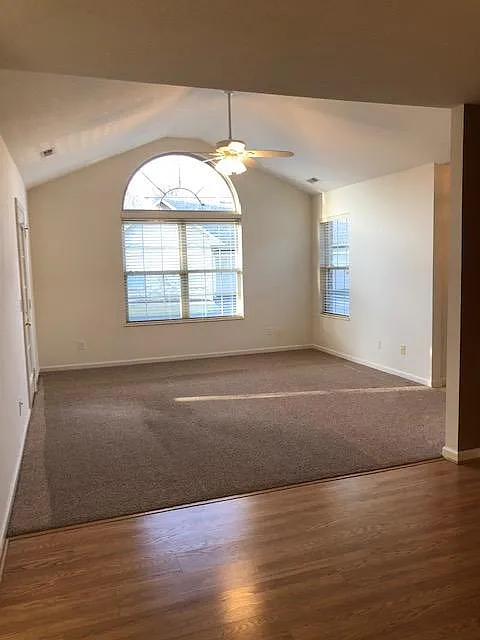 5250 Coventry Ln — Photo 4