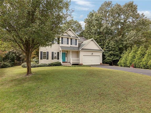 4th image of 7111 Lynnshire Ct