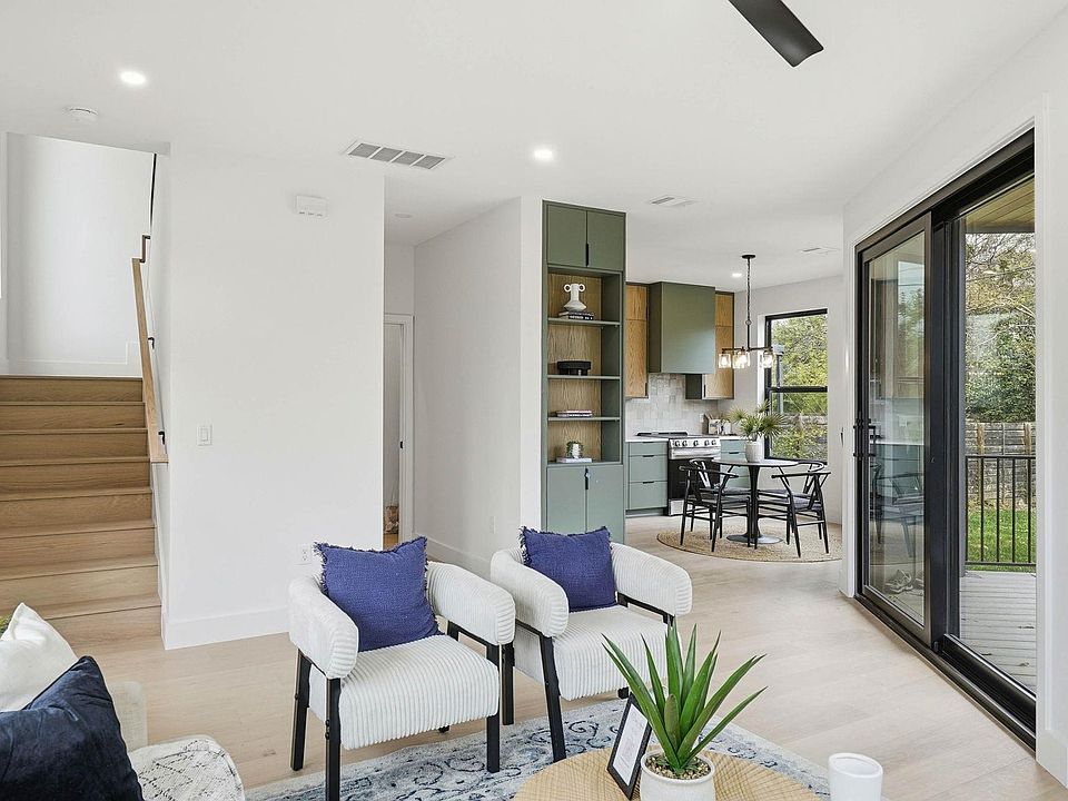 1st image of 300 Lightsey Rd #2