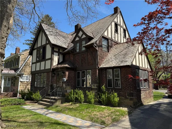 3361 Avalon Rd, Shaker Heights, OH 44120