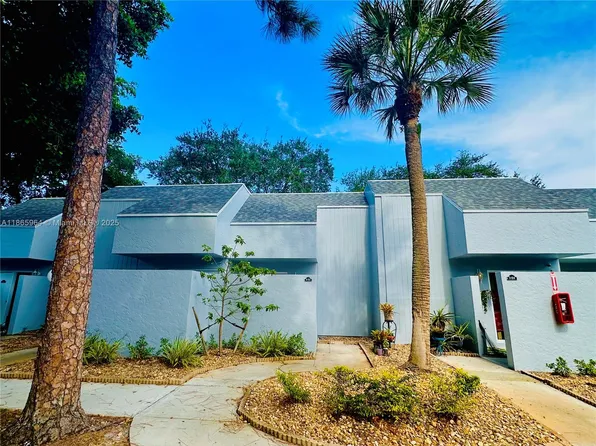 33 Deer Creek Rd APT D103, Deerfield Beach, FL 33442
