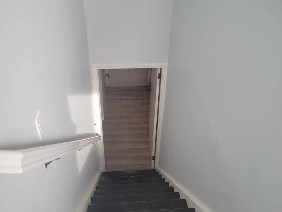 1st image of 18 Hardy Ln