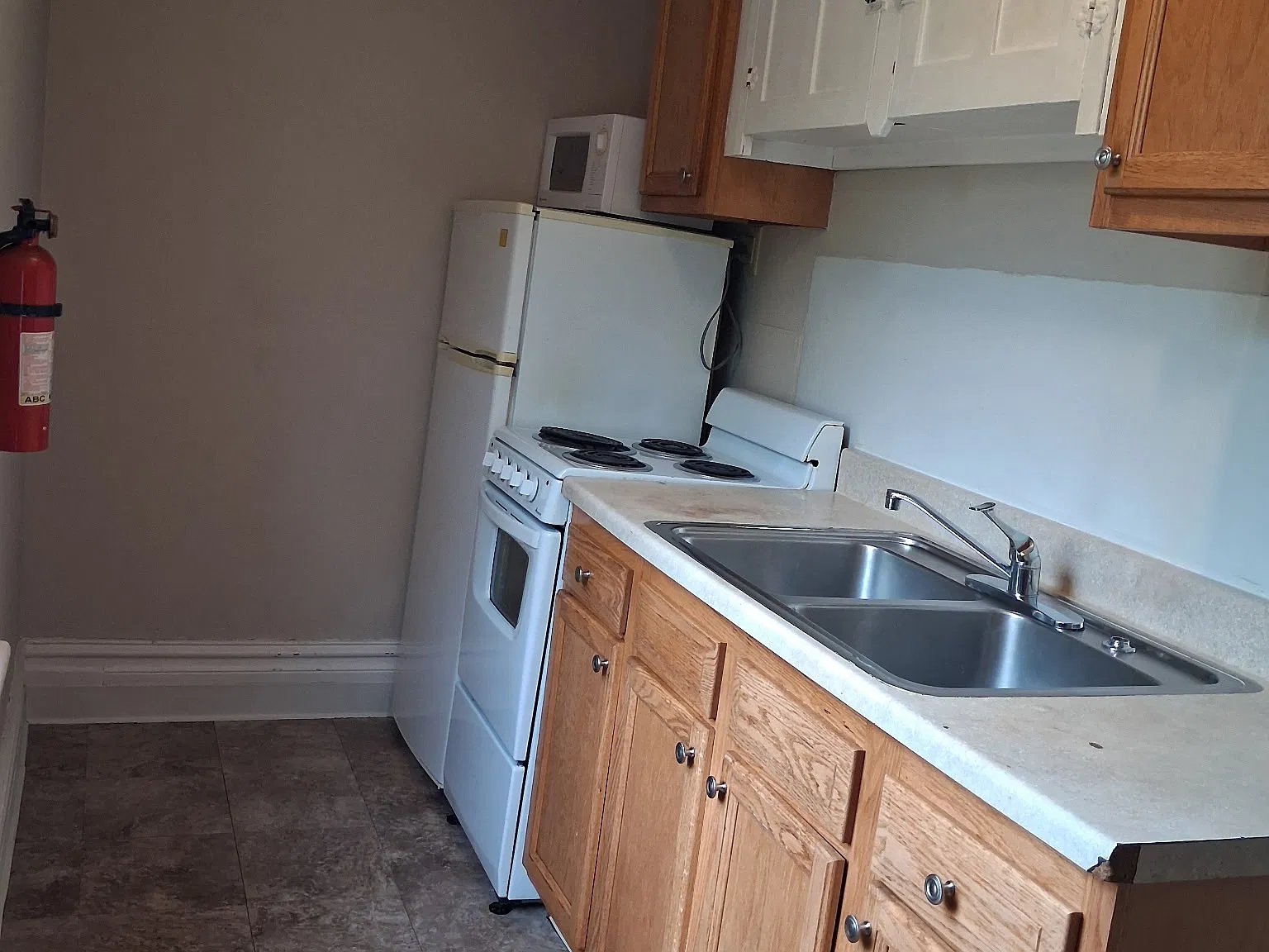 1 bed, 1441 sqft, $700 — Photo 1
