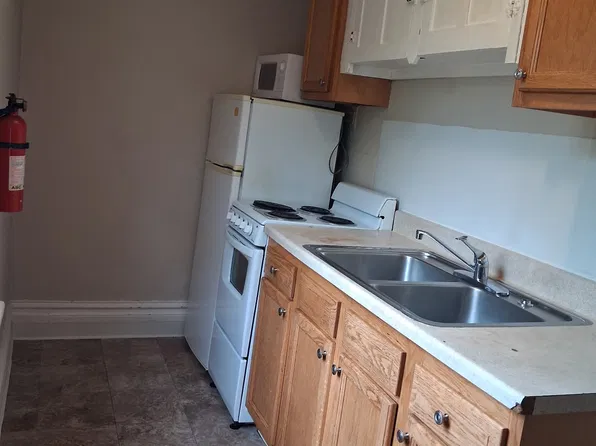 2649 Booser Ave, Harrisburg, PA 17103