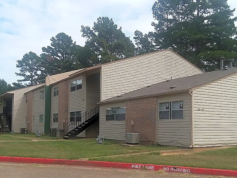 100 Abby Ln — Photo 1