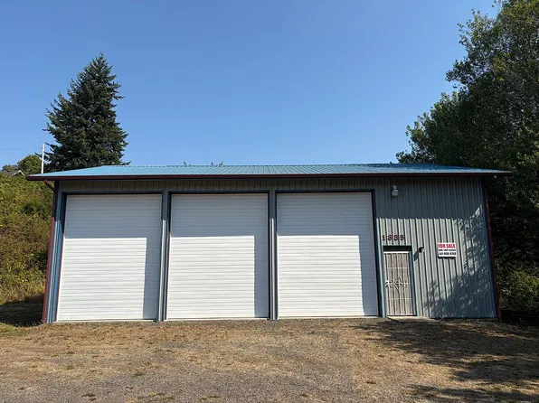 1385 Roseburg Rd, Myrtle Pt, OR 97458