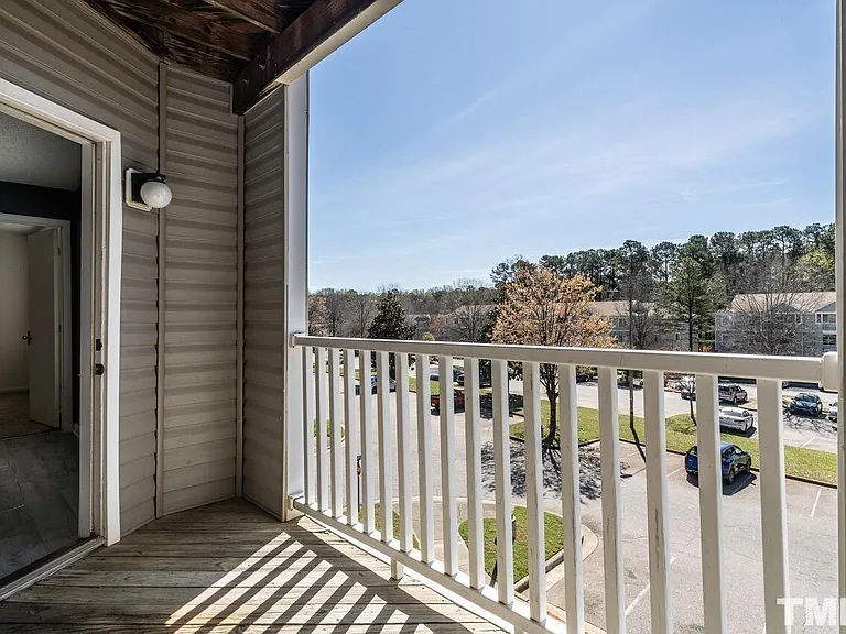 1230 University Ct #204 — Photo 12