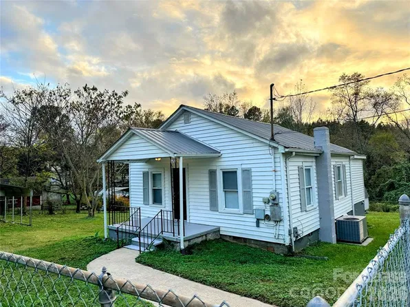 120 Charlwood Dr, Gastonia, NC 28052