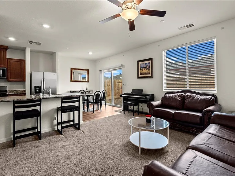 10400 Skynyrd Way — Photo 4