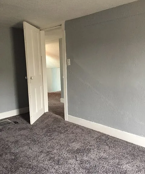 815 N High St — Photo 5