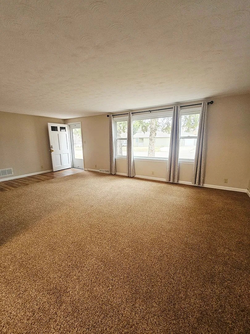 3 Bed | 1 Bath | Single Garage | West Rapid — Photo 3