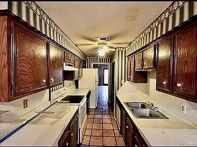 3rd image of 6417 Creekbend Dr #108