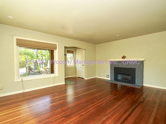 3rd image of 12 Sheila Ct