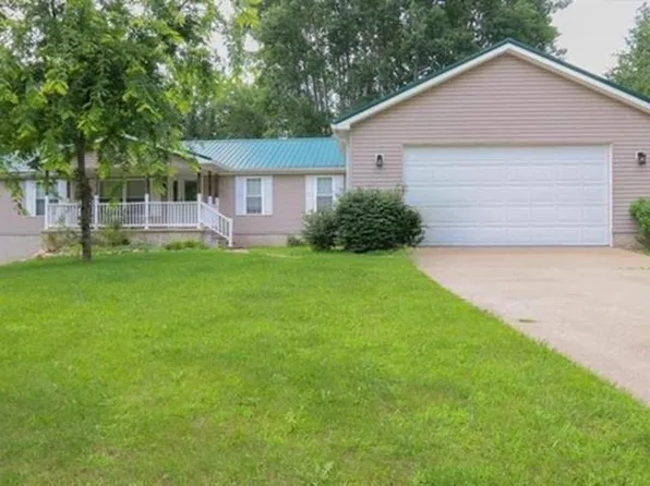 2576 Sandbridge Ct, Gladwin, MI 48624