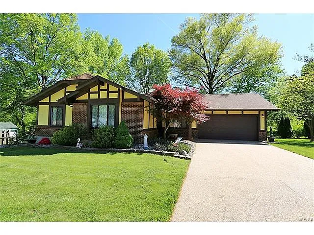 5810 Karamar Dr photo 1