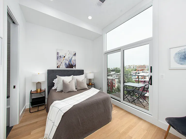 2243 12th St NW #7 — Photo 4