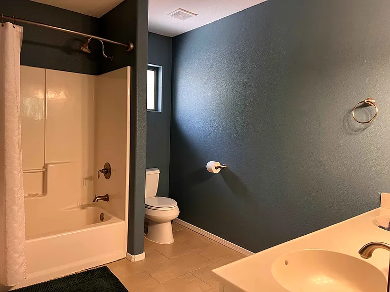 4021 S Kendall St — Photo 14