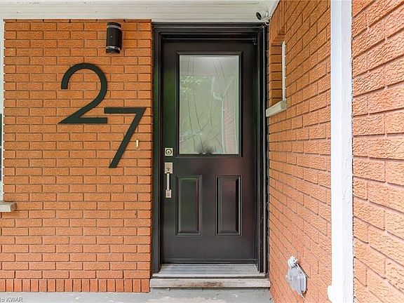 5th image of 27 Foster St