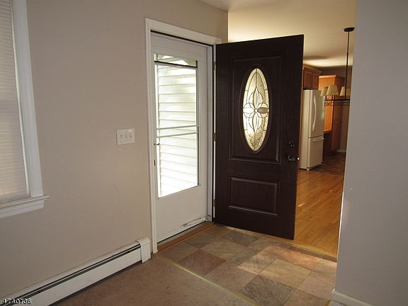2nd image of 3 Newton Ave