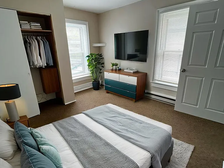 51 Rutgers St #8 — Photo 5