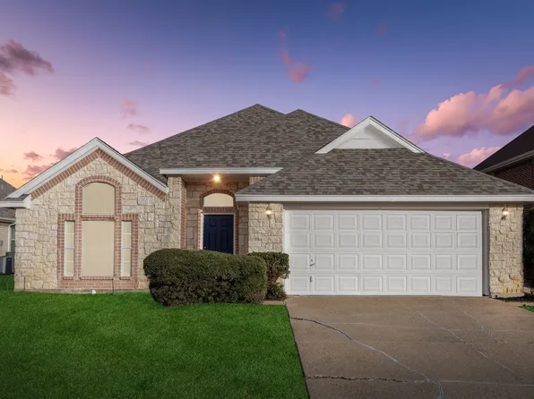 6120 Huntington Dr, Haltom City, TX 76137