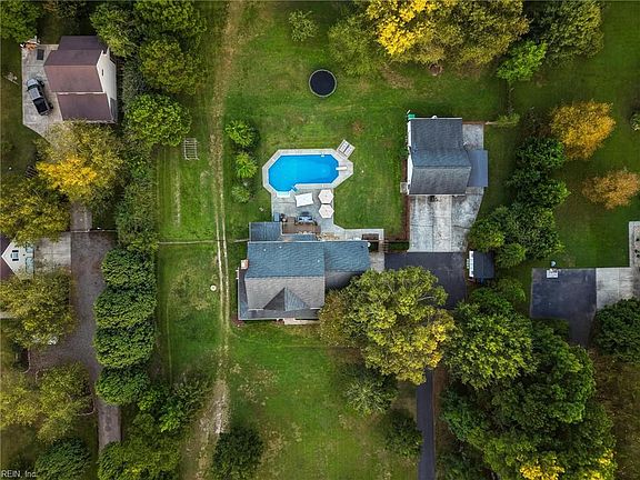 3rd image of 1741 Taft Rd