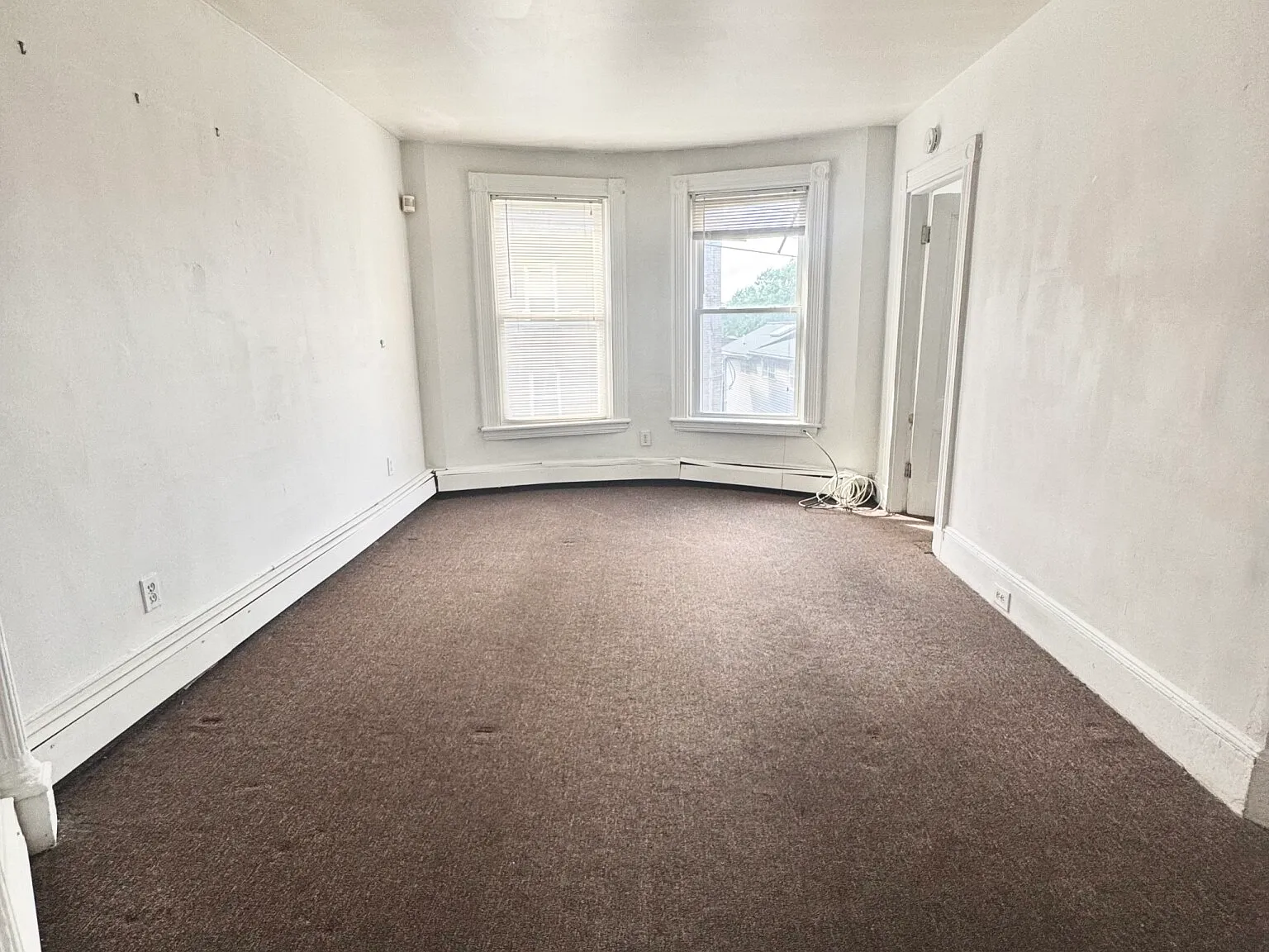 3 bed, $3,000 — Photo 4