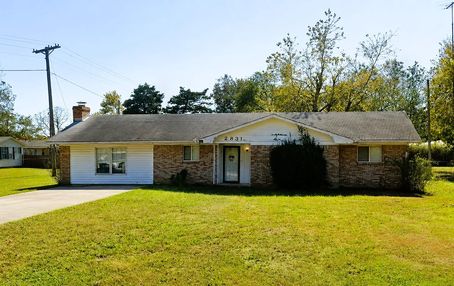 3 bed, 2.0 bath, 2200 sqft, $1,550 — Photo 1