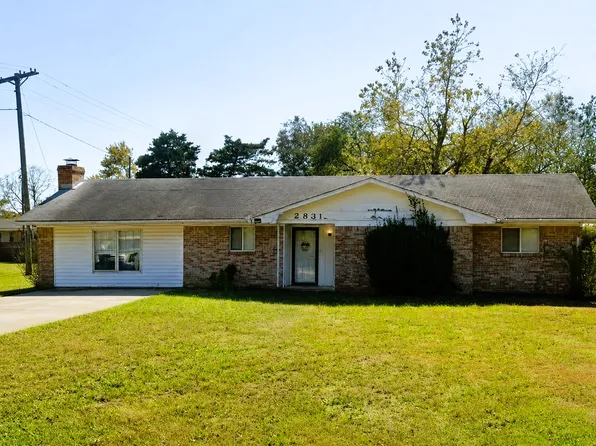 2831 E Kirby St, Ada, OK 74820