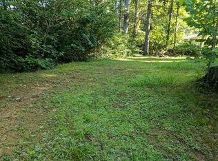 706 Locust Ln, Gatlinburg, TN 37738