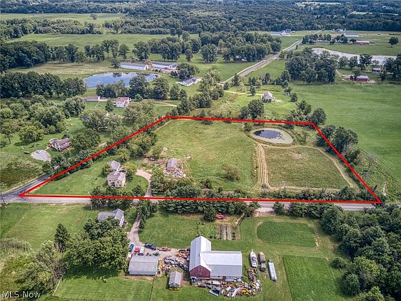 5th image of 3746 McClintocksburg Rd