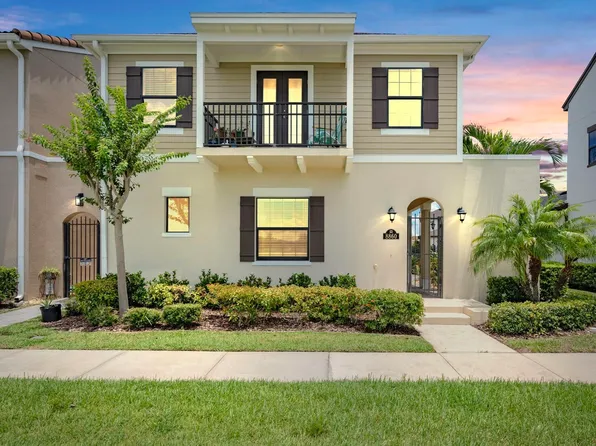 8860 Napolo Dr, Melbourne, FL 32940