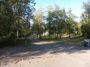 33 Egan Ln, Hudson, NY 12534