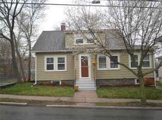 17 Burpee Rd, Swampscott, MA 01907
