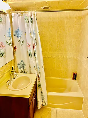 Rented by Carroll Gardens Realty | media 21