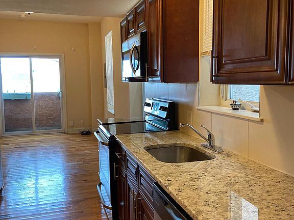 3rd image of 605 N 34th St #2