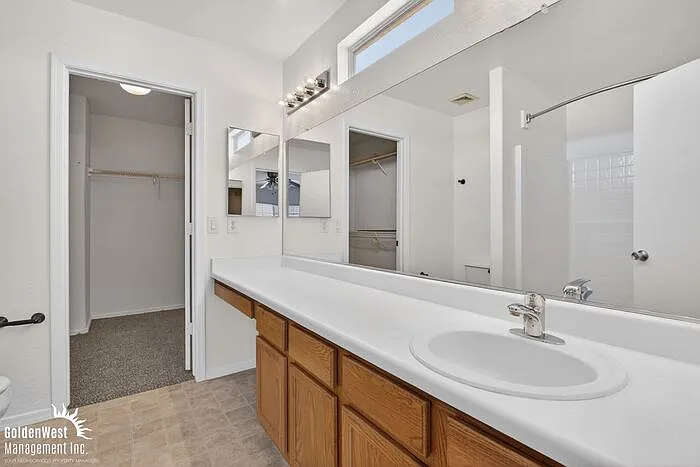 24011 N Cargo Ave — Photo 24