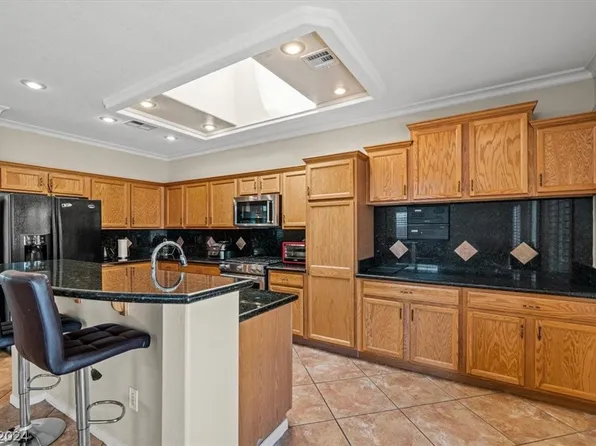 332 Gray Robin Ave, North Las Vegas, NV 89032