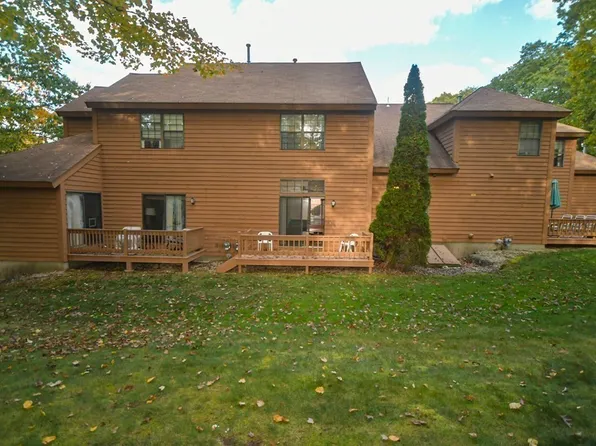 48 W Meadow Rd, Haverhill, MA 01832