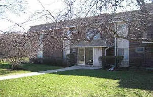 1147 Miller Ln #201 — Photo 1