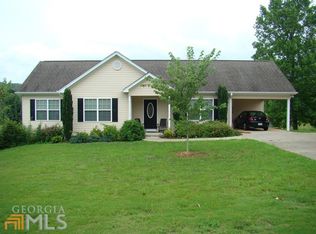 27 Head Ln, Cleveland, GA 30528