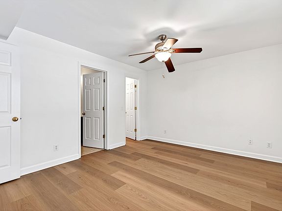 4th image of 1010 Nicholwood Dr APT 103